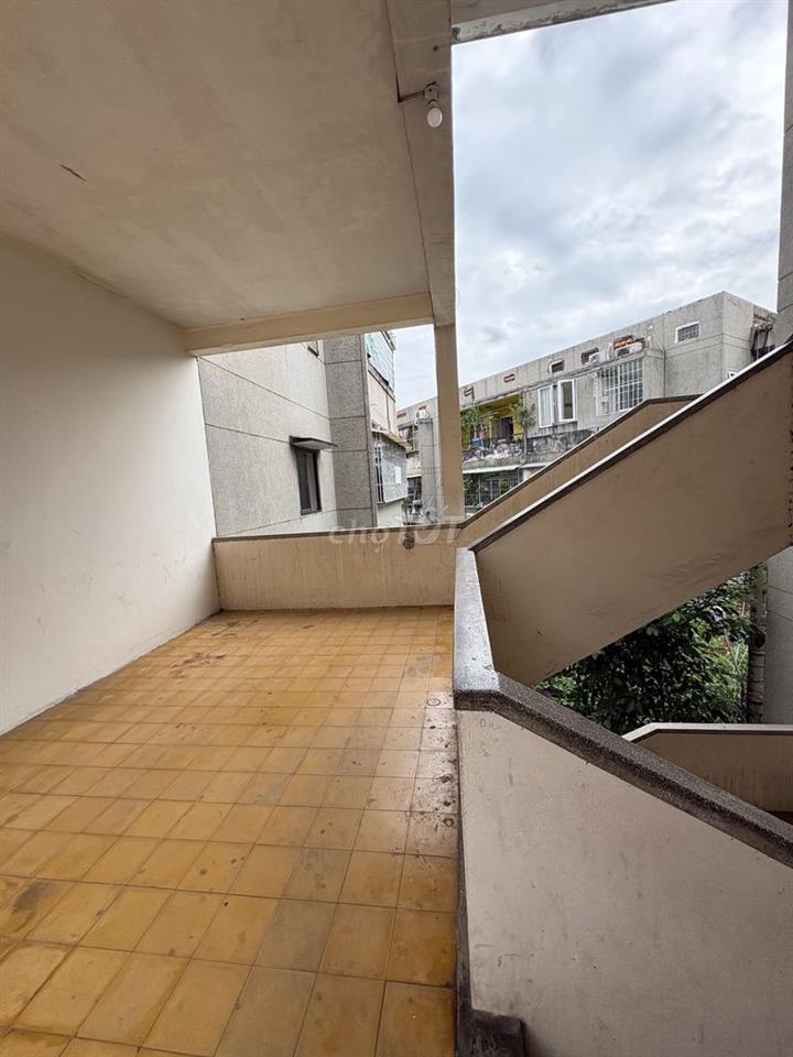 Cho thuê căn hộ chung cư cũ giá 8tr/tháng