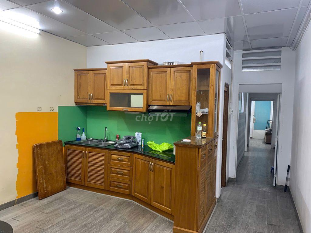 Cho thuê căn hộ chung cư cũ giá 8tr/tháng