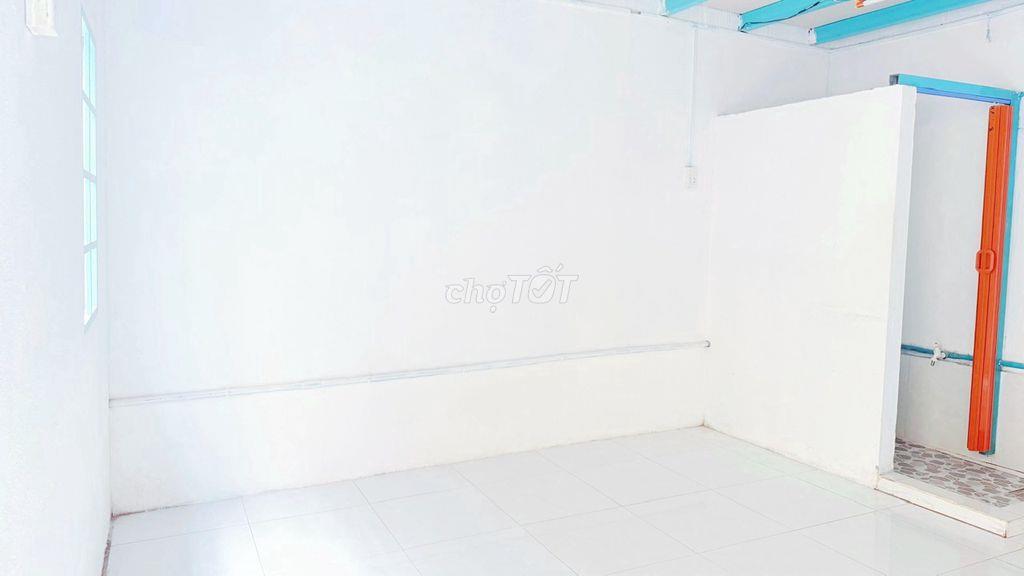 Phòng trọ gần trường Nguyễn Tất Thành cách 1km đi xe máy