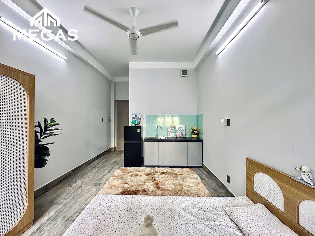 Studio Ban Công & Cửa Sổ Full Nội Thất | Âu Cơ - Lạc Long Quân |