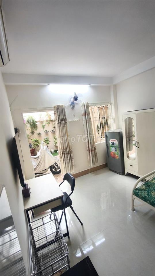 Phòng mới, máy lạnh Trần Bình Trọng Q5