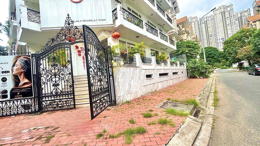 CHO THUÊ MẶT BẰNG – CĂN GÓC 2 MẶT TIỀN Quận 7