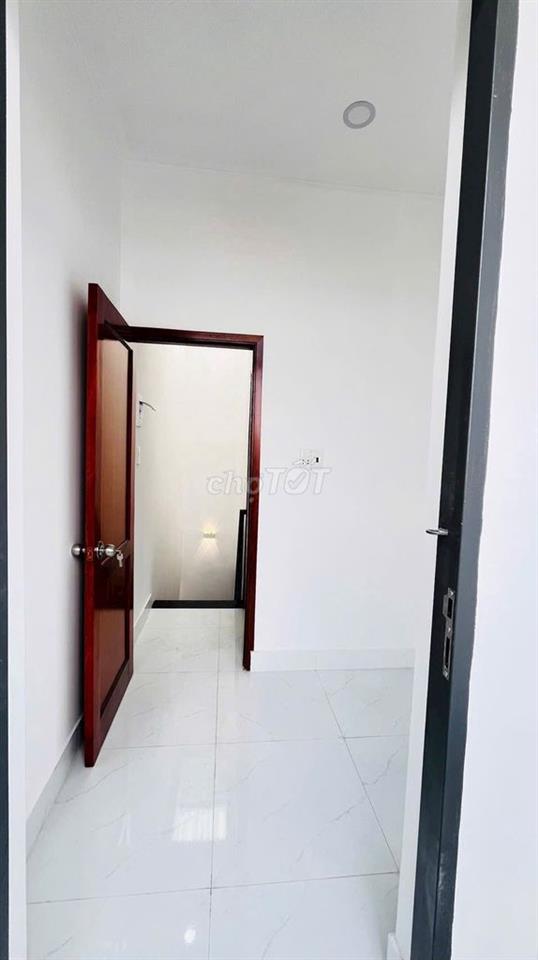 Bán nhà giá rẻ quốc lộ 50, 1 trệt 1 lầu giá 690 triệu TL