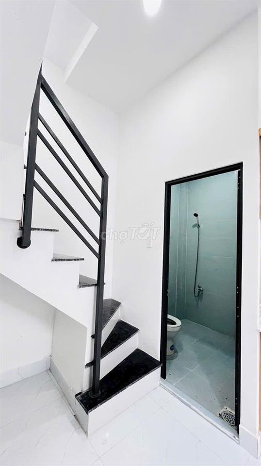 Bán nhà giá rẻ quốc lộ 50, 1 trệt 1 lầu giá 690 triệu TL