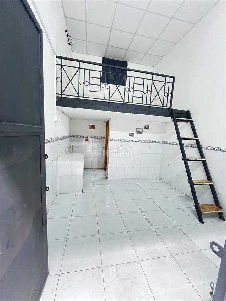 Phòng mới sơn sửa trắng tinh