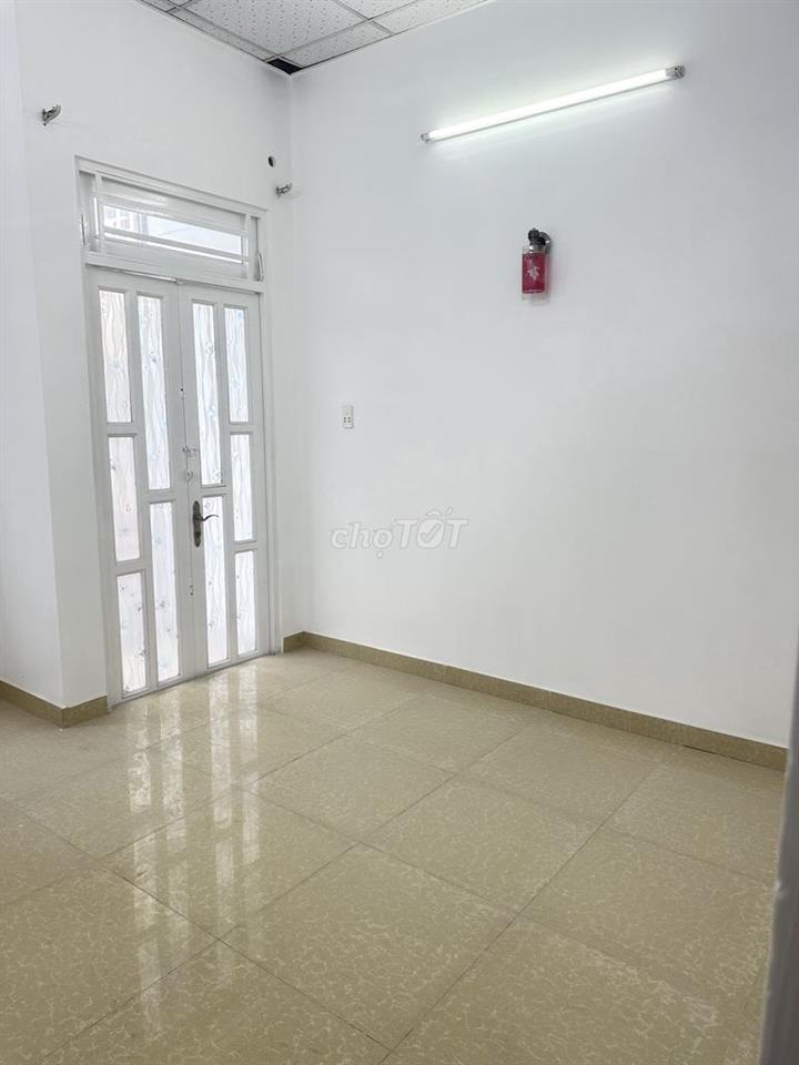 Chính chủ cho thuê nhà 32m2 hẻm 83 Liên Khu 4-5 sau trường Kim Đồng