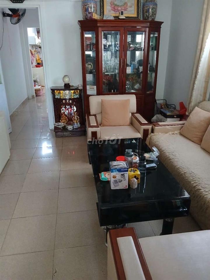 Nhà 2 mặt tiền, nở hậu, thoáng mát, có sân rộng Giá thỏa thuận