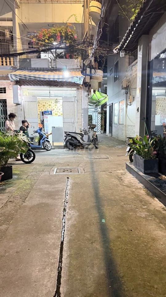 NHÀ 4 TẦNG ĐÚC TRẦN HƯNG ĐẠO Q1 - 3 MẶT THOÁNG