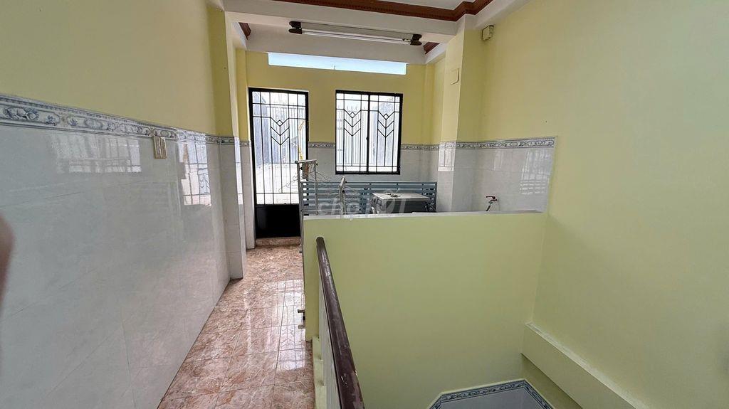 NHÀ 4 TẦNG ĐÚC TRẦN HƯNG ĐẠO Q1 - 3 MẶT THOÁNG