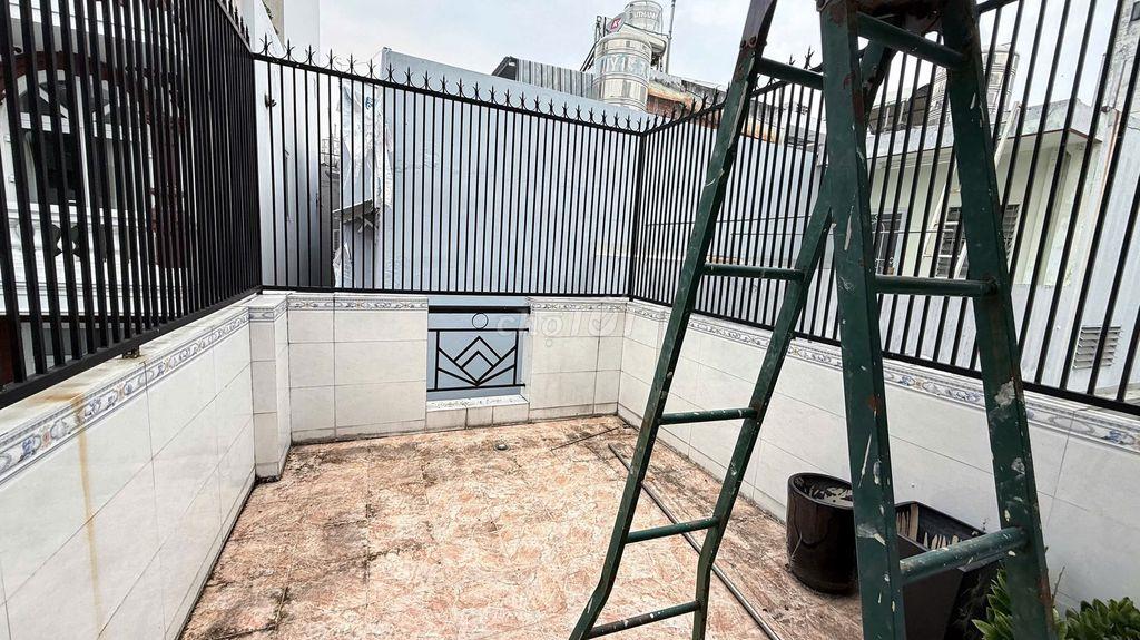 NHÀ 4 TẦNG ĐÚC TRẦN HƯNG ĐẠO Q1 - 3 MẶT THOÁNG