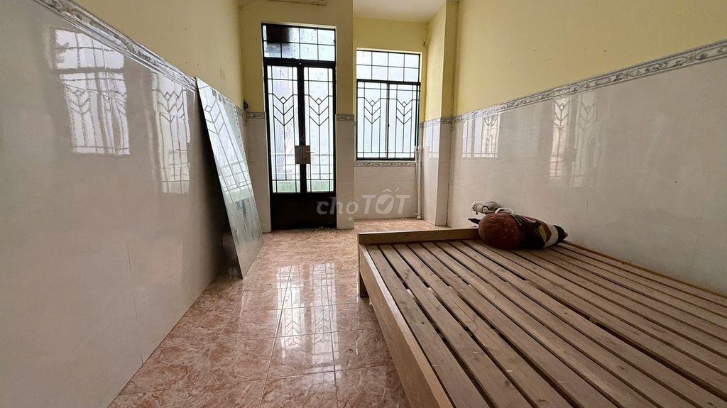 NHÀ 4 TẦNG ĐÚC TRẦN HƯNG ĐẠO Q1 - 3 MẶT THOÁNG