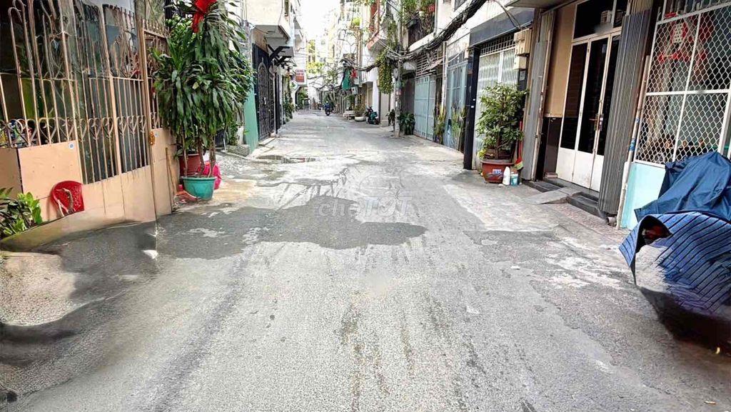 Nhà cũ chính chủ Lê Văn Sỹ Q3 hẻm 6m