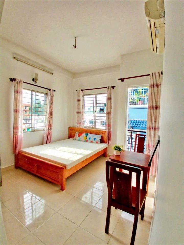 NHÀ 5 TẤM NGUYỄN TRÃI Q1 66m2 hẻm ô tô.