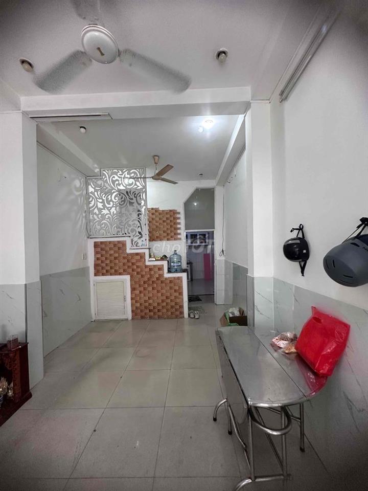 mặt tiền kinh doanh tự do