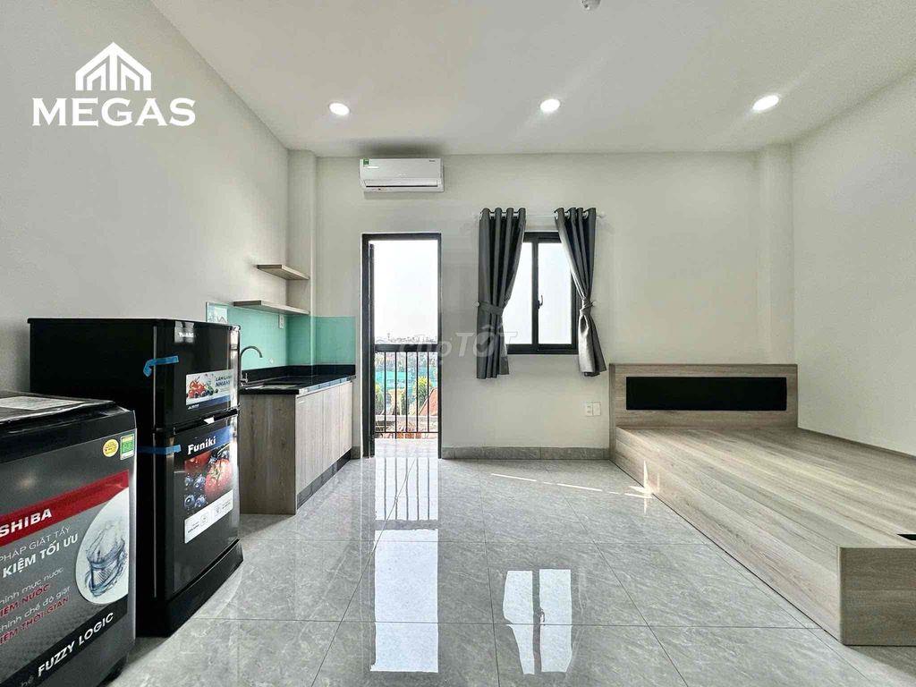 PHÒNG STUDIO BAN CÔNG FULL NỘI THẤT CỰC THOÁNG