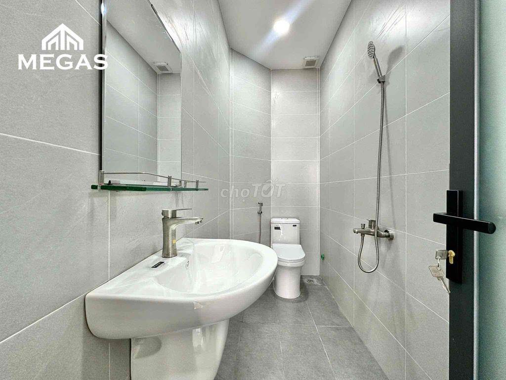 PHÒNG STUDIO BAN CÔNG FULL NỘI THẤT CỰC THOÁNG