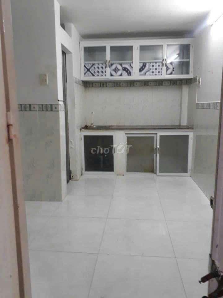 Nhà nguyên căn đường Phạm Văn Chiêu p14 dt 5x6m 1 lầu