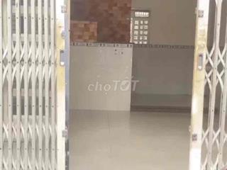 Nhà 1 trệt 2 lầu 85m2 Hẻm CMT8