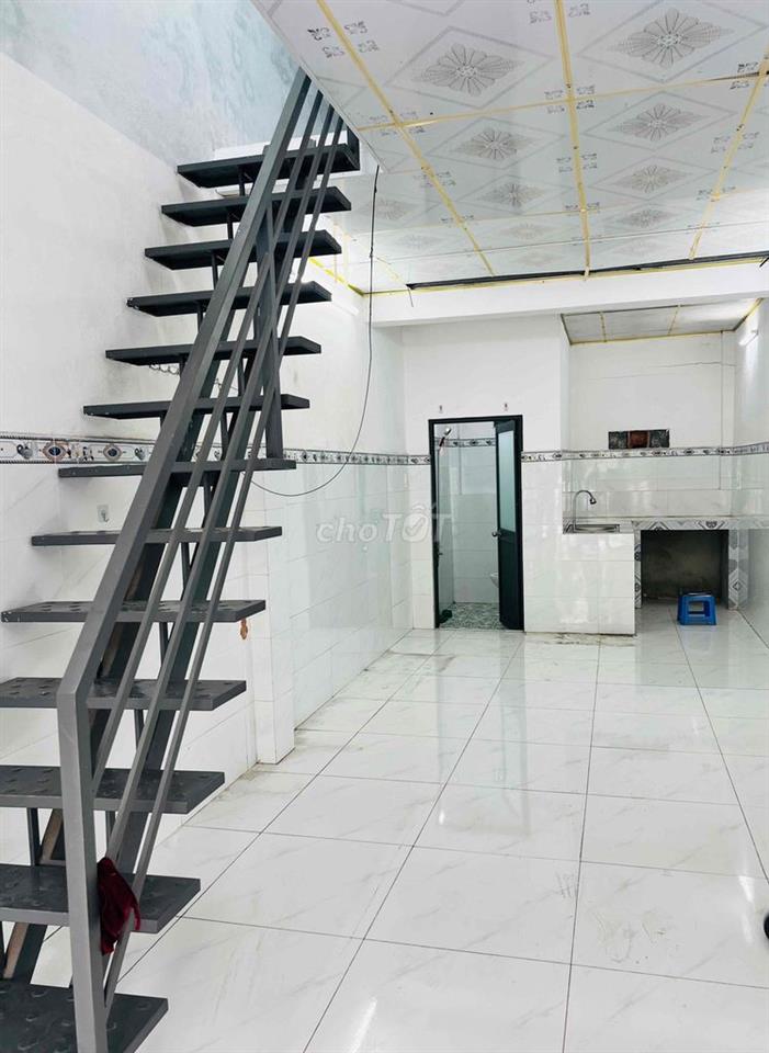 nhà mặt tiền đường TX23 cho thuê nguyên căn