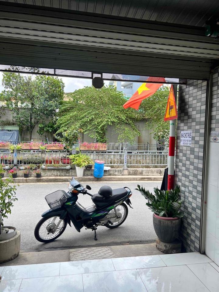 nhà mặt tiền đường TX23 cho thuê nguyên căn