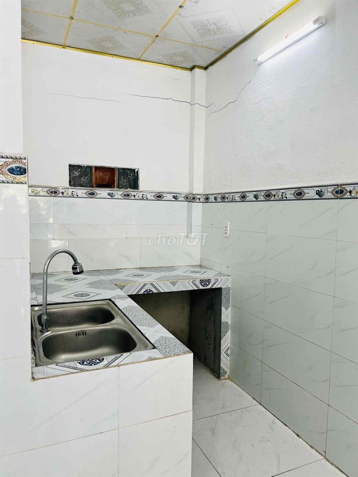 nhà mặt tiền đường TX23 cho thuê nguyên căn