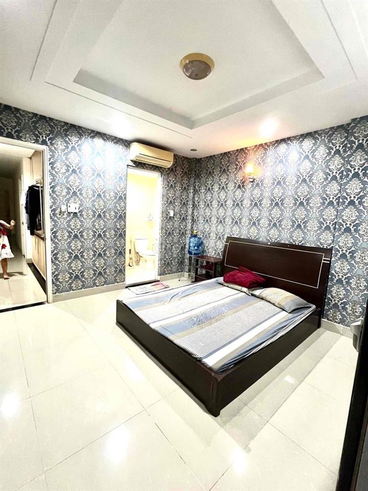 phòng trọ trong khu chợ Hạnh Thông Tây