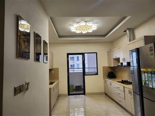 Cho thuê căn hộ eratown Đức Khải  161m2: 3 phòng ngủ, 4wc, 1 kho, 14tr
