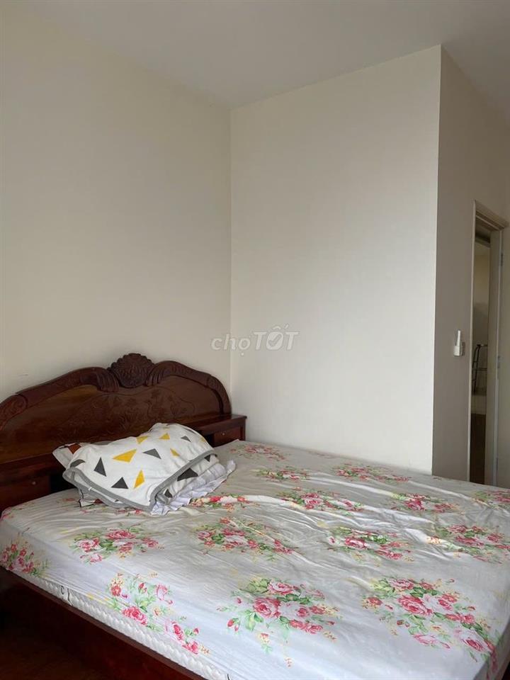 Cho thuê căn hộ eratown Đức Khải  161m2: 3 phòng ngủ, 4wc, 1 kho, 14tr