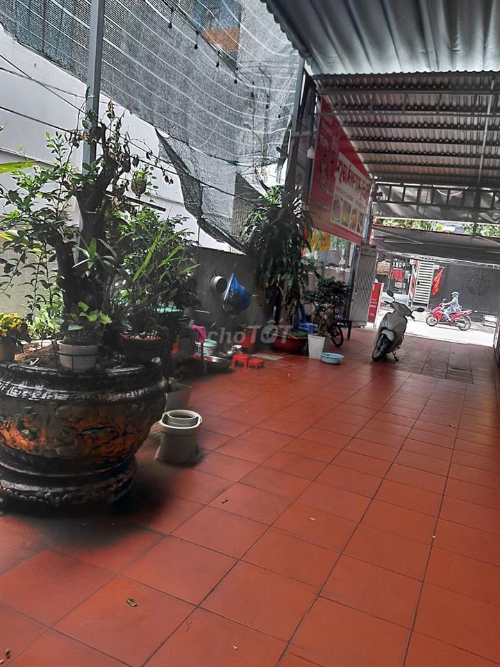 Cho thuê mặt bằng giá 8 triệu. Đường Lý phục man.q7