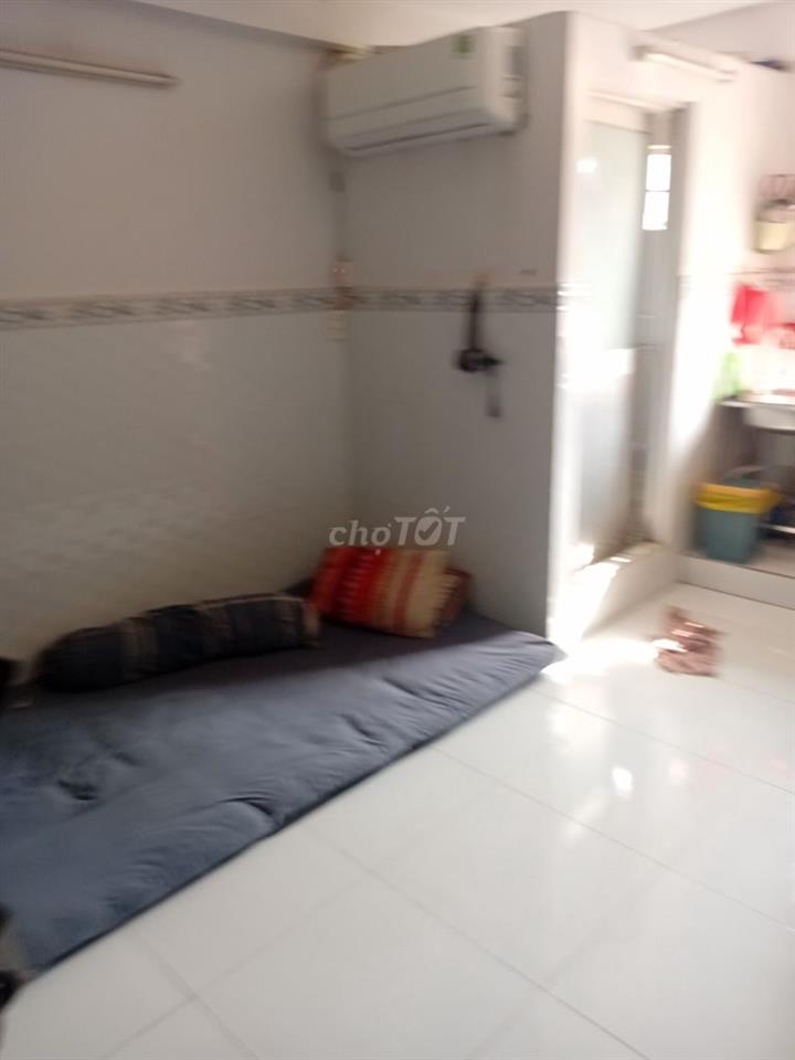 Cho thuệ phòng trọ ở q7.đường lý phục man.