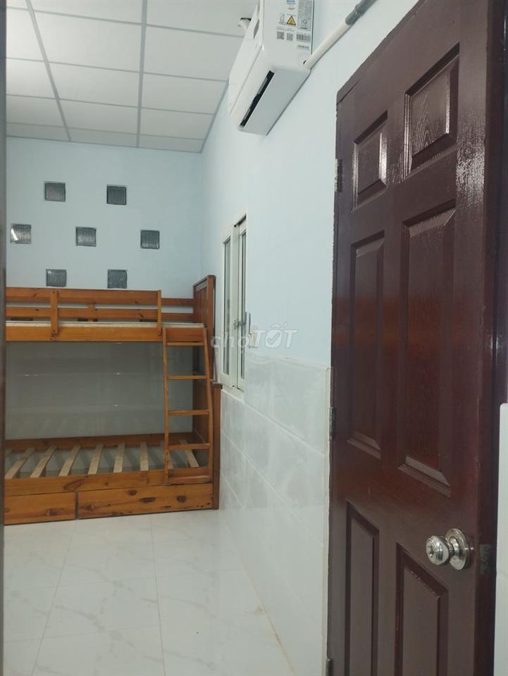 Cho thuê phòng trọ mới xây nhà mặt tiền đường 33 P. Tân Kiểng