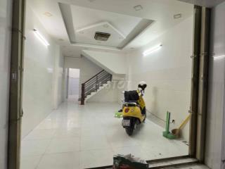cho thuê phòng trọ ngay chợ Phước Bình