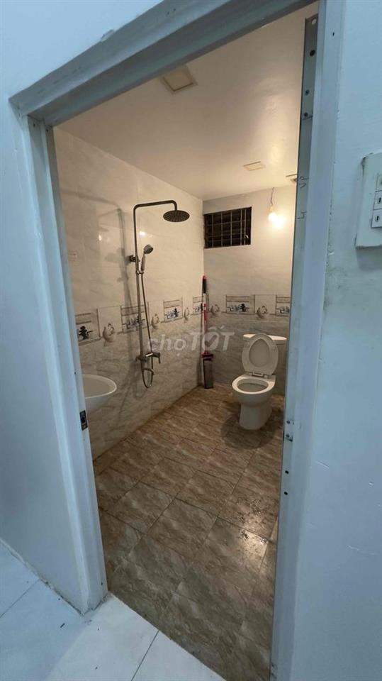 cho thuê phòng trọ ngay chợ Phước Bình