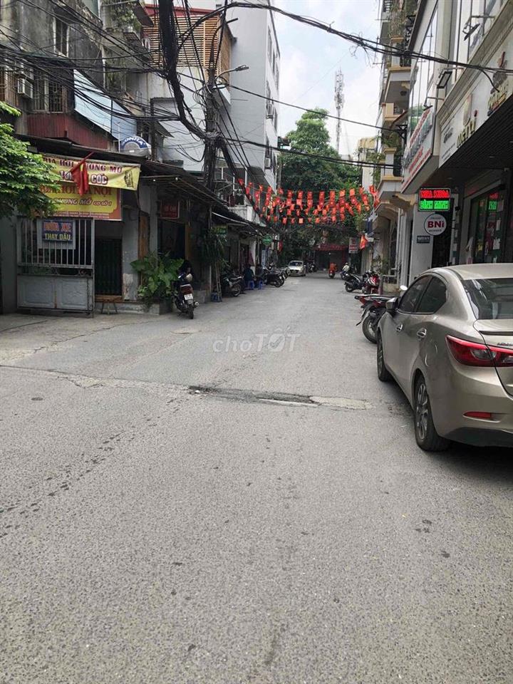 cho thuê nhà ngõ 678 Đê La Thành