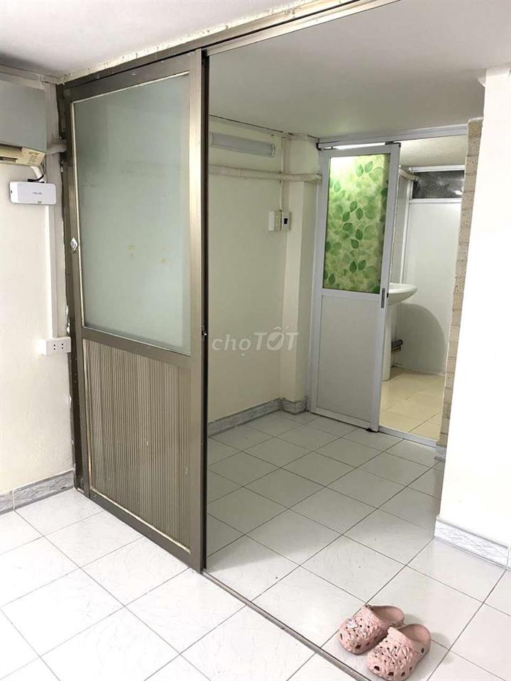 Gần Bách-Kinh-Xây tại ngõ 105 Bạch Mai có nhà nguyên căn cho thuê