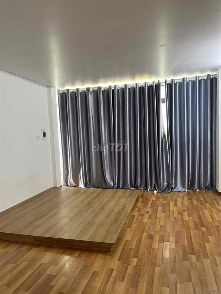 Cho thuê nhà 3 tầng ngõ 296 Lĩnh Nam