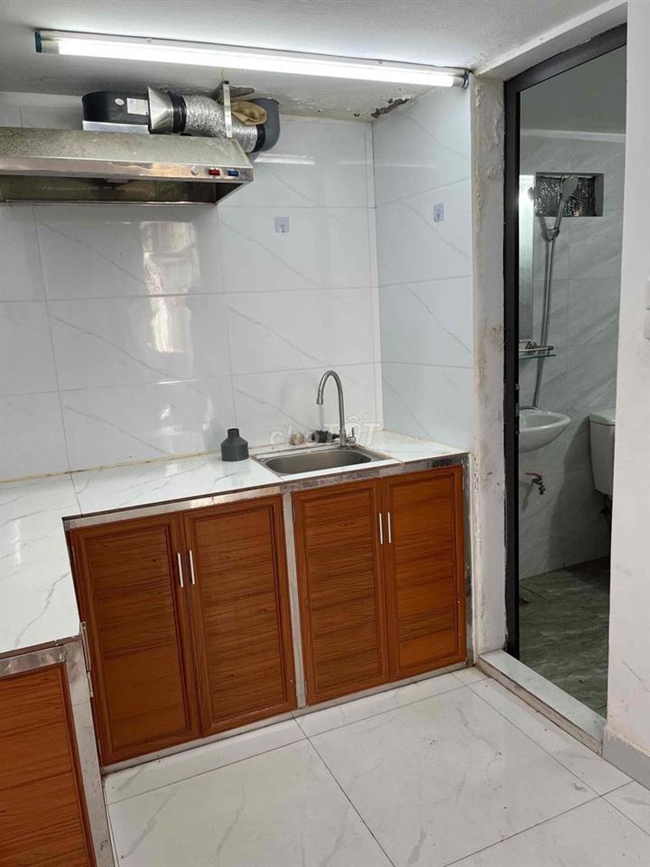 Cho thuê nhà 3 tầng ngõ 296 Lĩnh Nam
