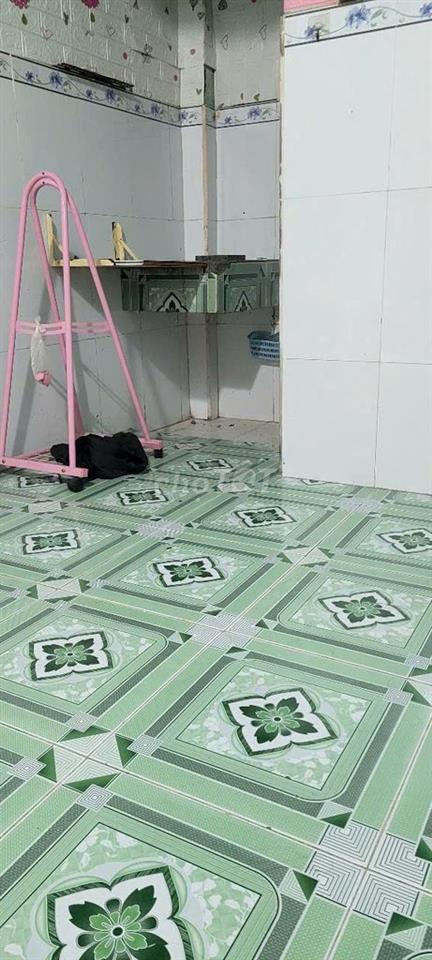 Cho thuê phòng trọ gần chợ bờ hồ Xóm Vắng