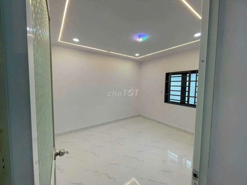 bán GẤP nhà giá rẻ Hóc Môn 320tr gần quốc lộ 22