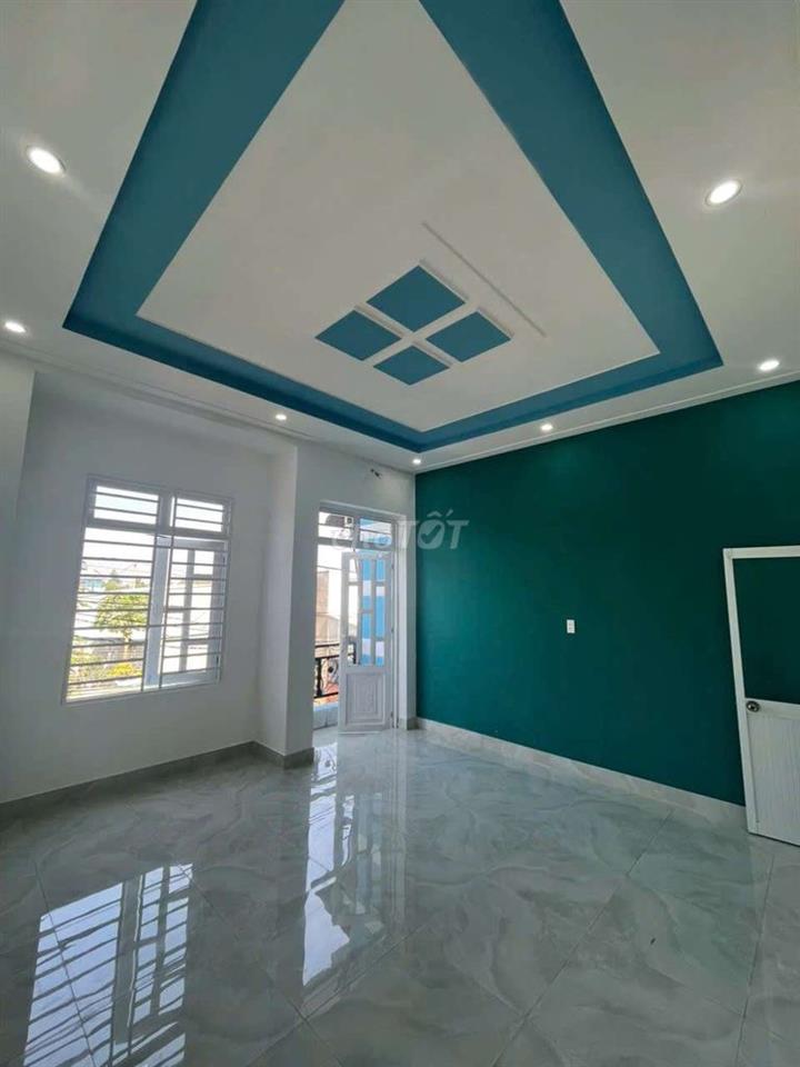 chính chủ bán nhà góc mặt tiền kinh doanh 450tr ở Hóc Môn
