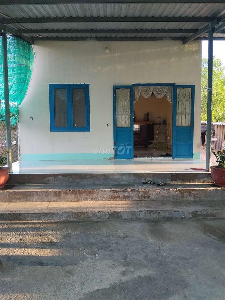 cần bán nhà ngay quốc lộ 1a 