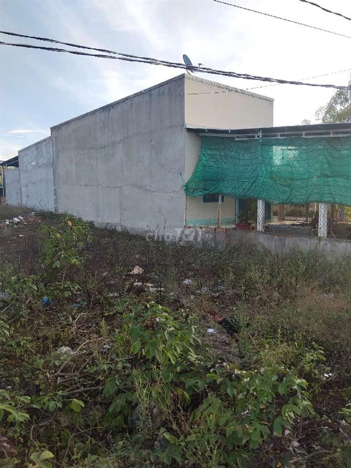 cần bán nhà ngay quốc lộ 1a 