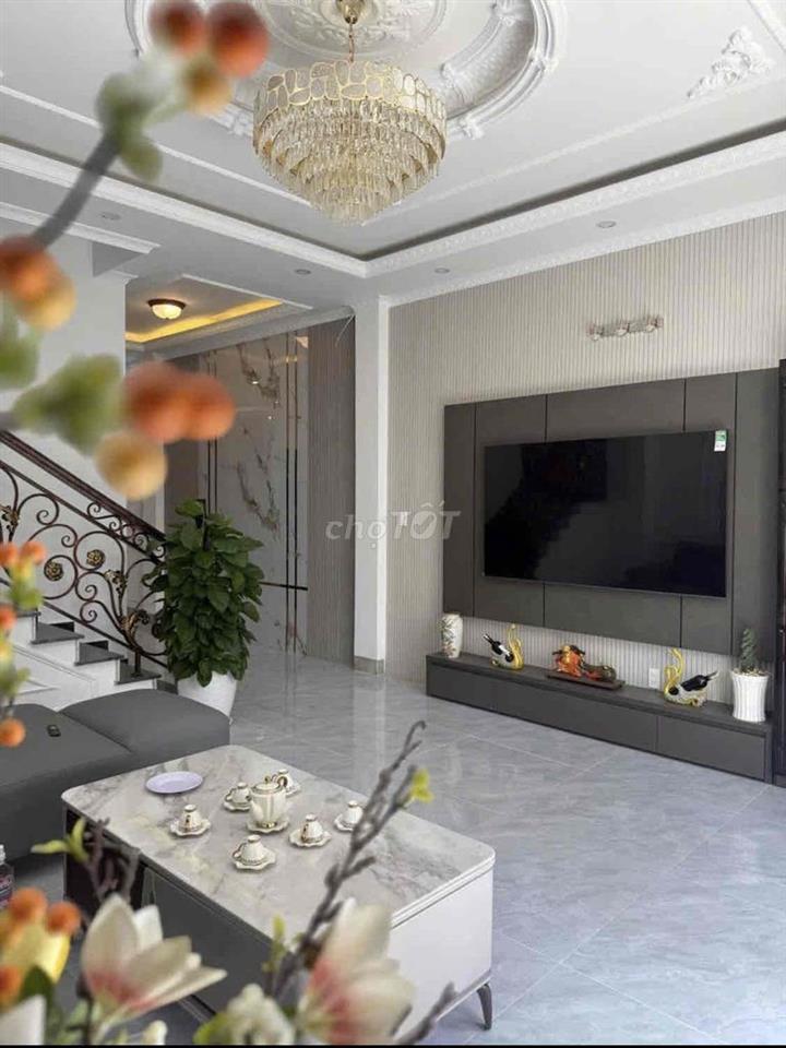 nhà đẹp đường ô tô có thang máy ở và kinh doanh giá 12tỷ9