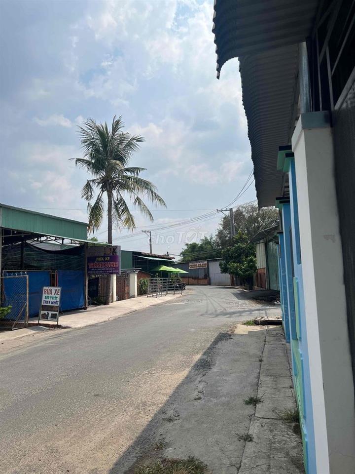 Bán nhà 2 mặt tiền gần chợ Hiệp Trường - Tây Ninh