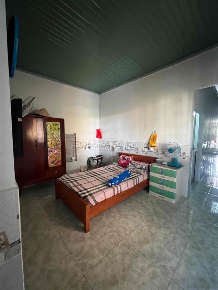 Bán nhà 2 mặt tiền gần chợ Hiệp Trường - Tây Ninh