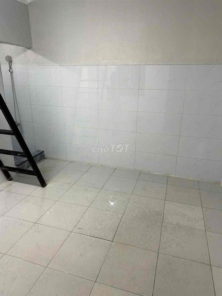 Pass trọ 24m Nguyễn Xí gần Văn Lang CS3