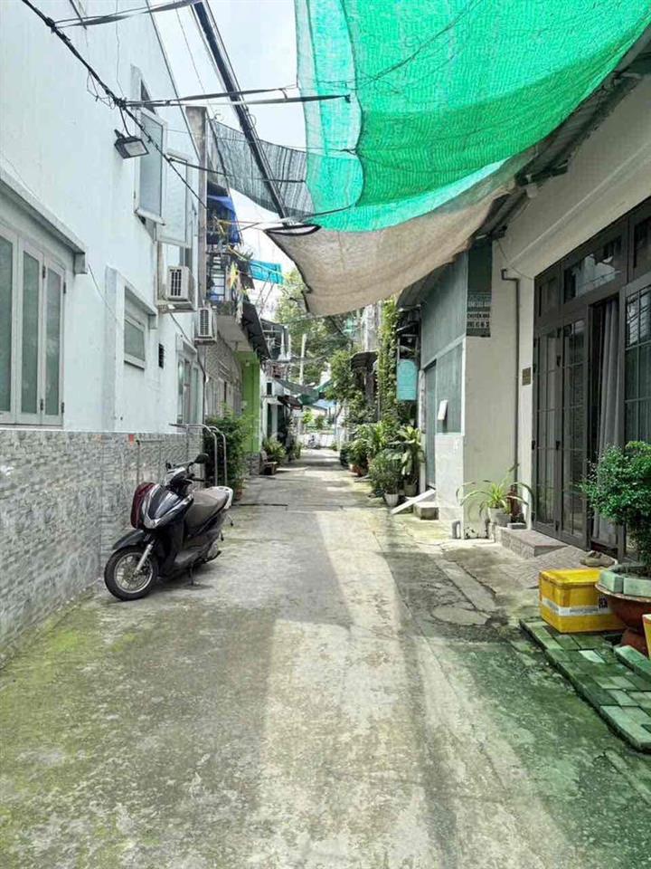 NHÀ > 50m2 TRUNG MỸ TÂY  GIÁ RẺ KHU VỰC