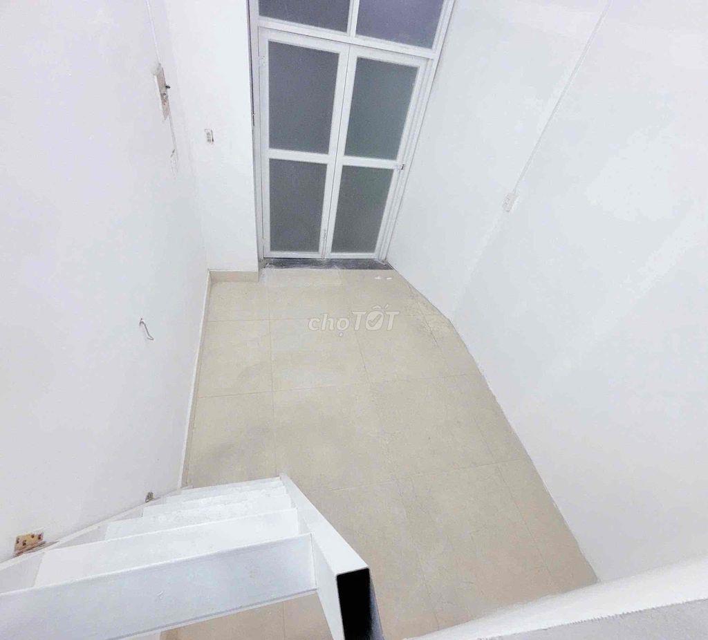 cho thuê mặt bằng nhỏ có gác ở lại được