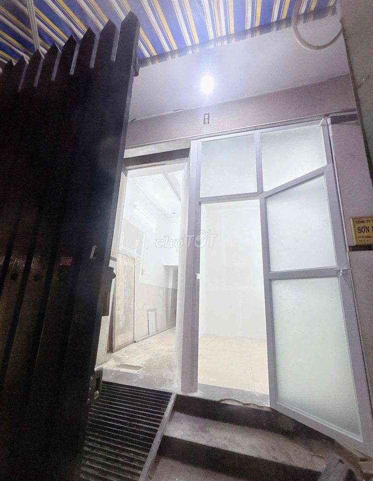 cho thuê mặt bằng nhỏ có gác ở lại được