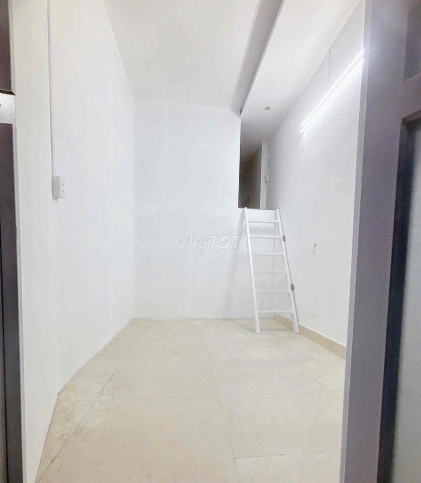 cho thuê mặt bằng nhỏ có gác ở lại được
